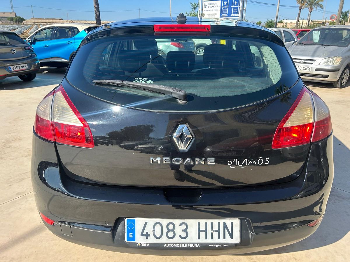 RENAULT MEGANE DYNAMIQUE 2.0 AUTO SPANISH LHD IN SPAIN 89000 MILES 1 OWNER 2011